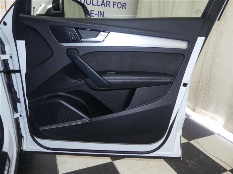 Used 2020 Audi SQ5 Premium Plus image 23