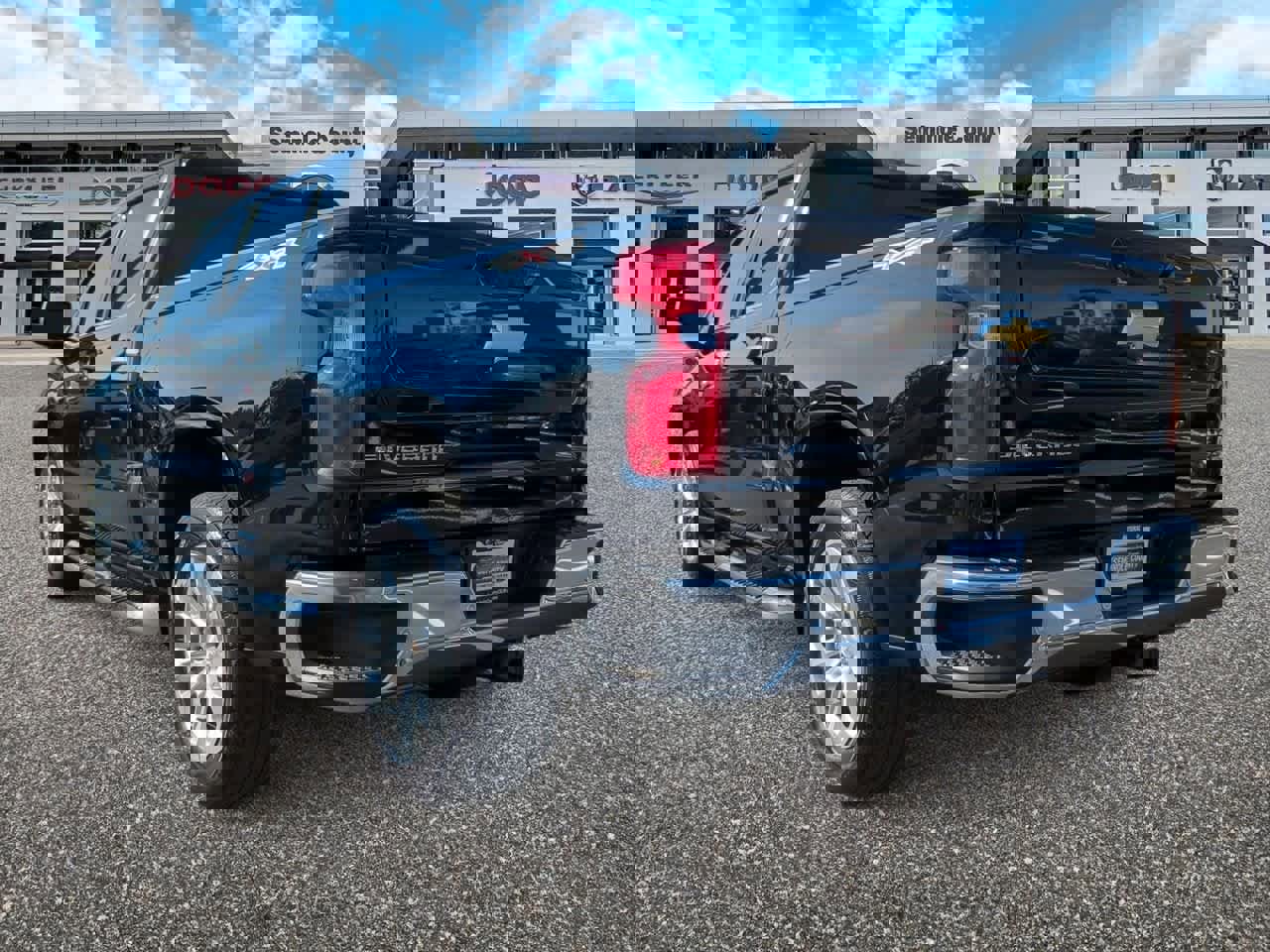 Used 2025 Chevrolet Silverado 1500 LTZ w/ LTZ Premium Package image 6