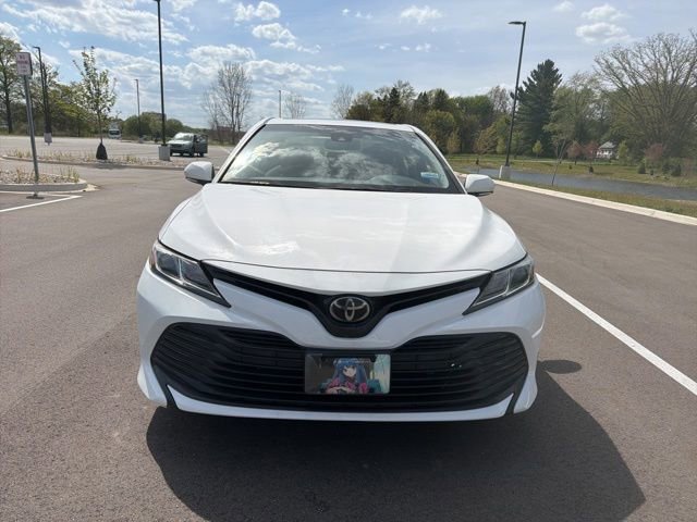Used 2018 Toyota Camry LE w/ Moonroof Package FWD image 8