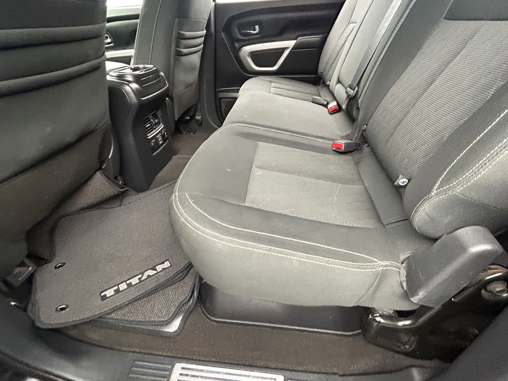 Used 2019 Nissan Titan SV w/ SV Convenience Package image 22