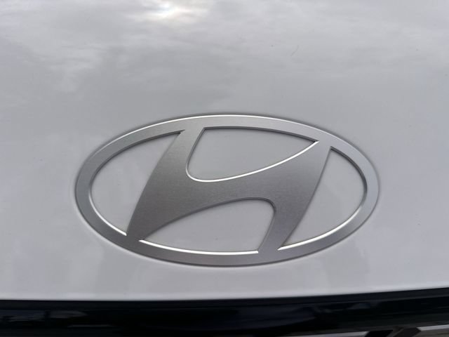 Used 2025 Hyundai Santa Fe SEL FWD image 10