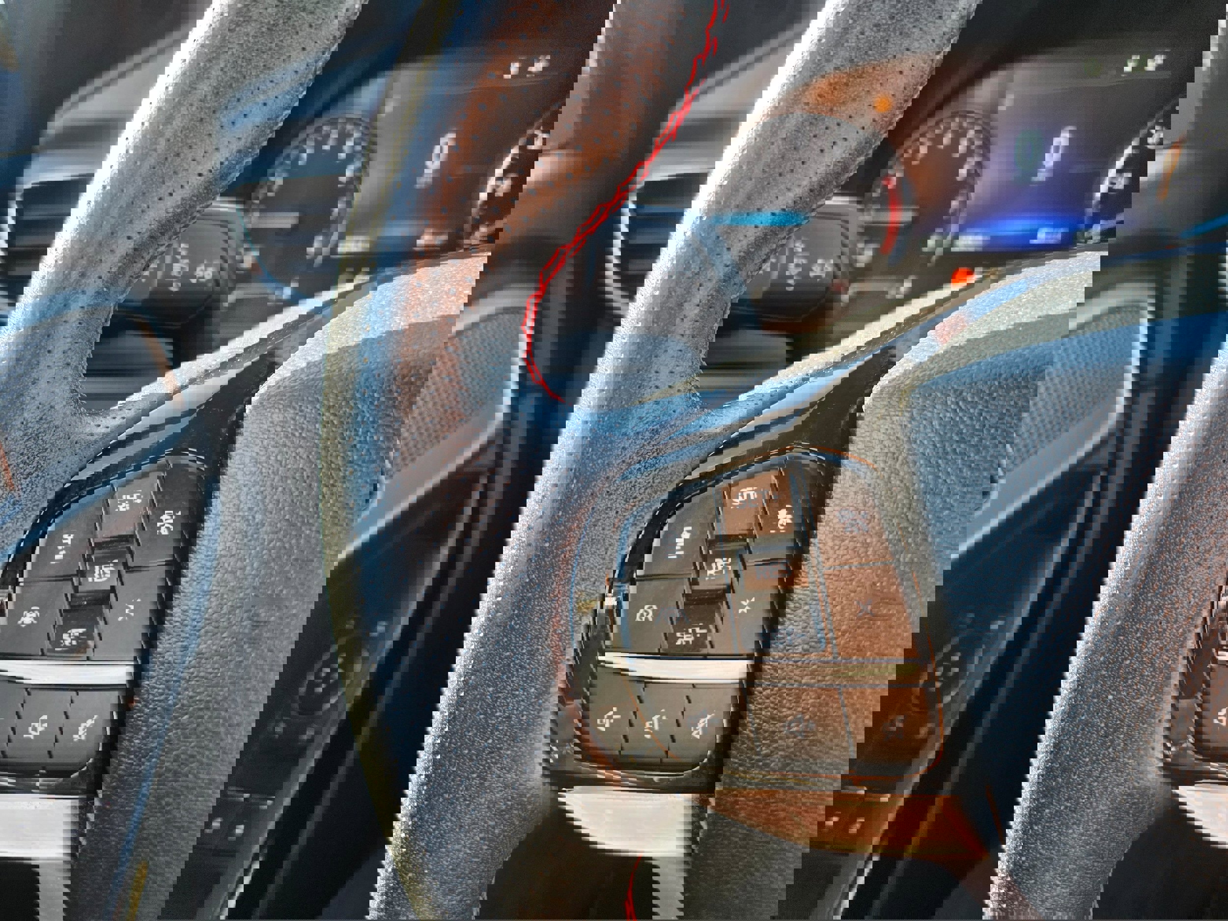 Certified 2022 Ford Explorer ST-Line image 14