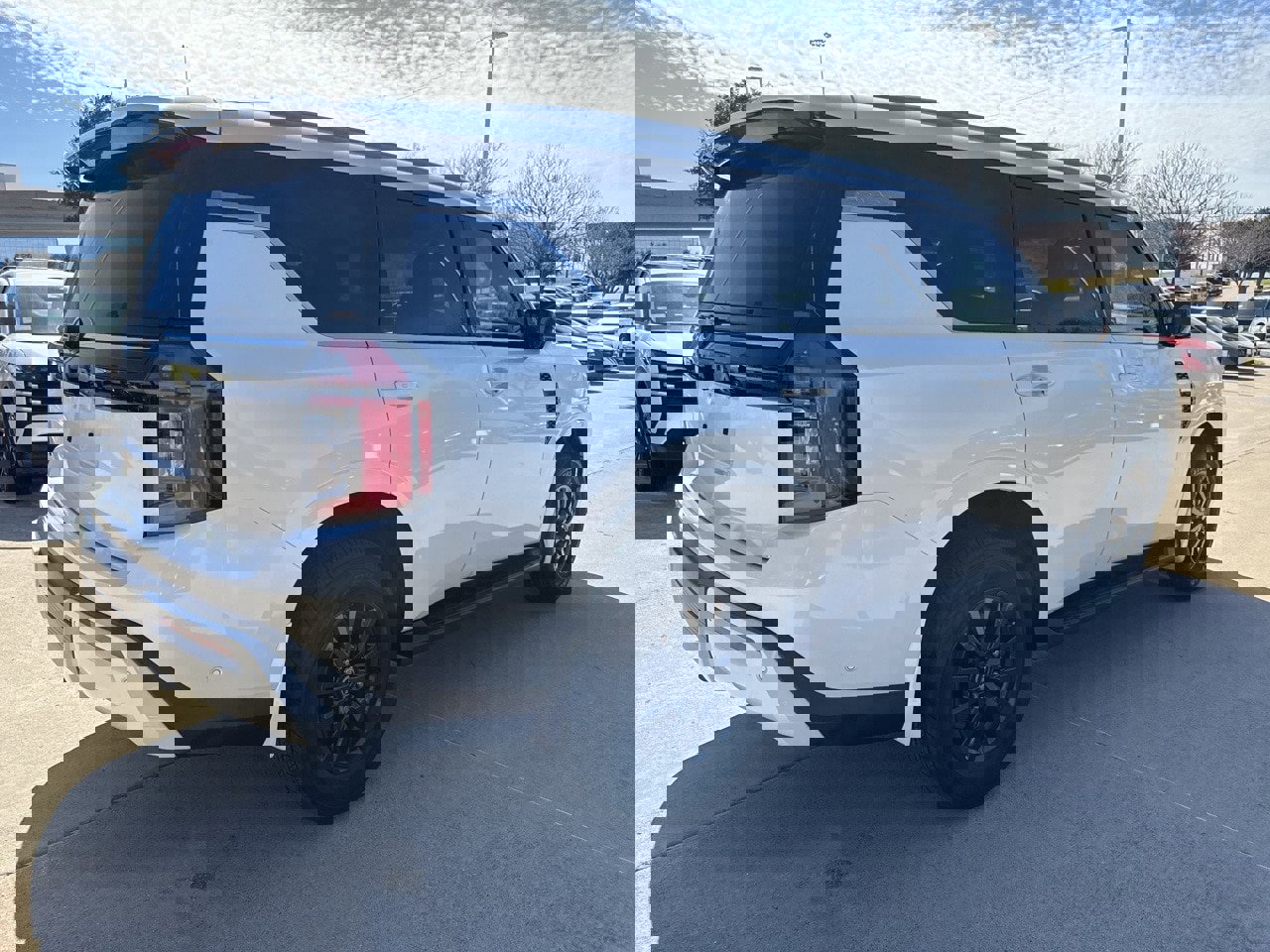 Certified 2025 Nissan Armada SV image 3