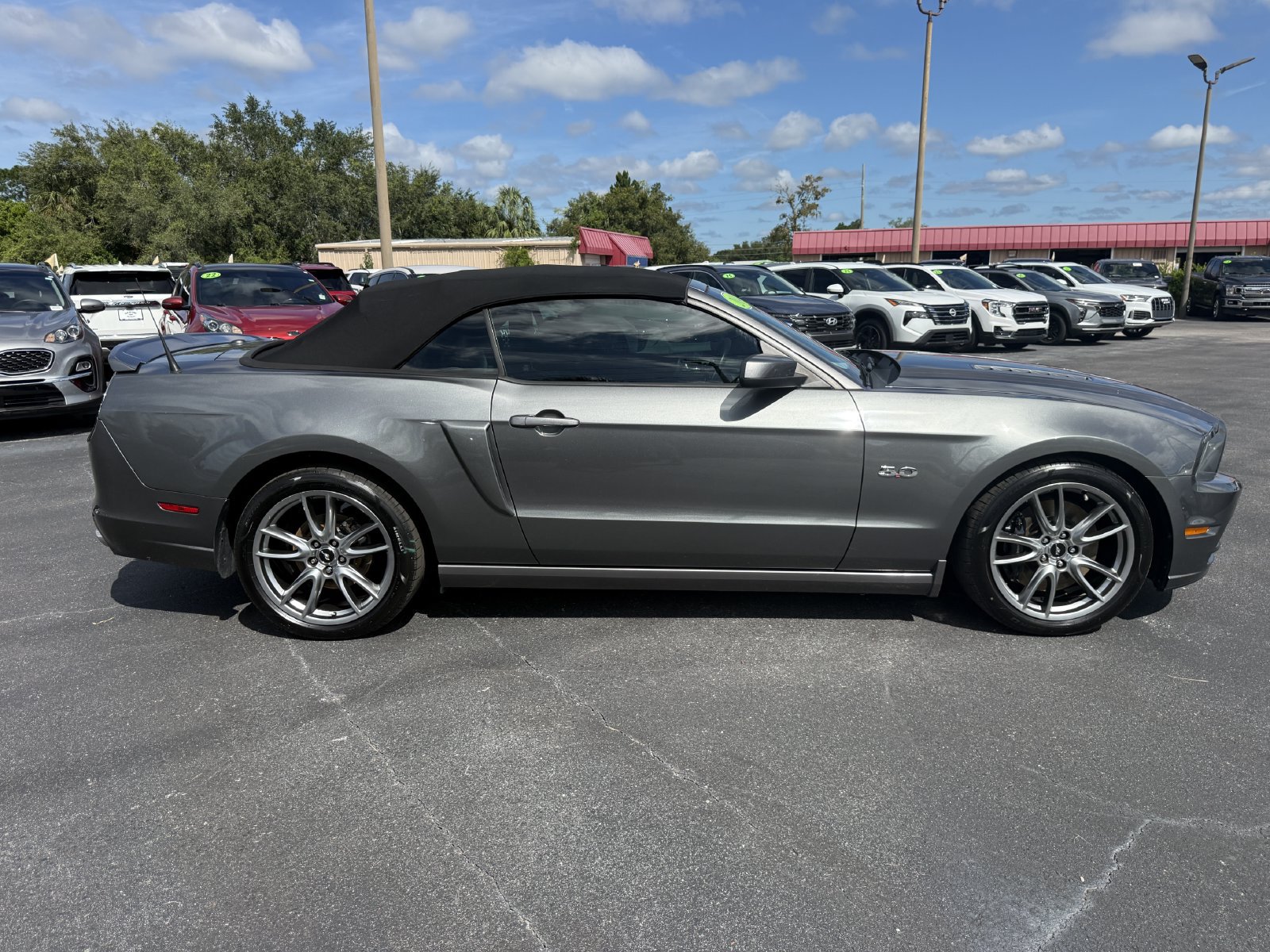 Used 2014 Ford Mustang GT Premium w/ Electronics Package RWD image 3