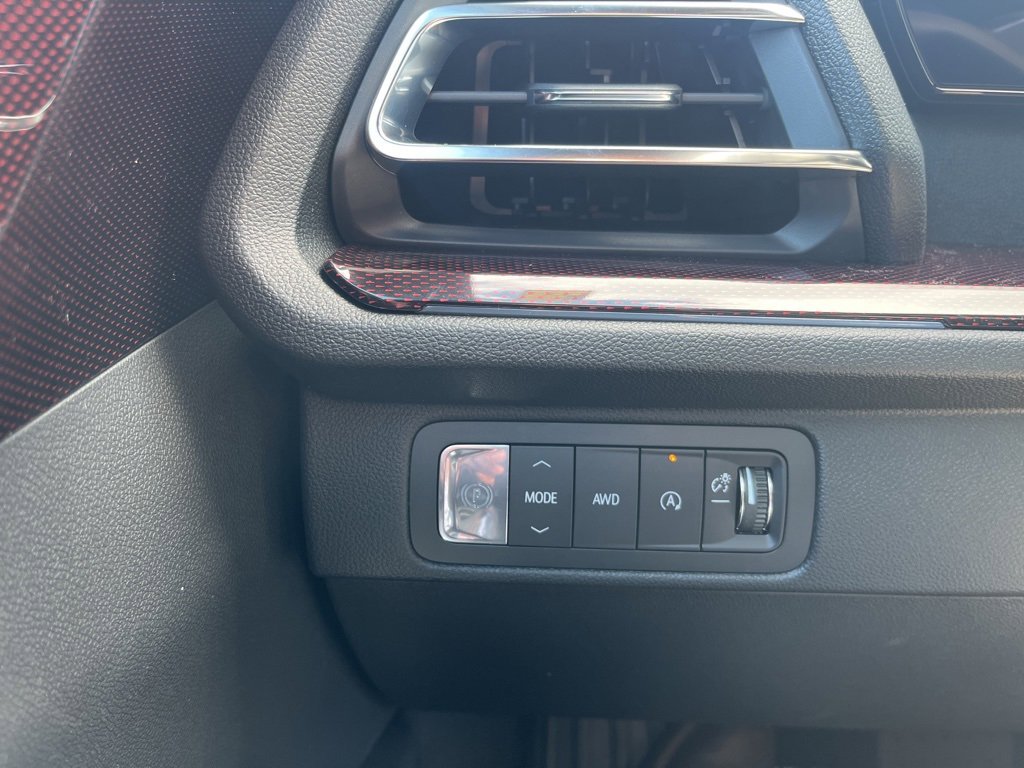 New 2026 Chevrolet Traverse Z71 w/ Driver Confidence Package image 19
