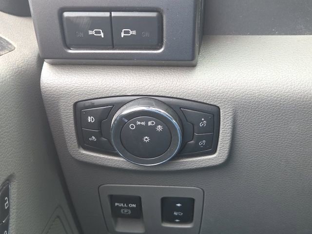 Used 2016 Ford F150 XLT w/ Equipment Group 302A Luxury AWD/4WD image 24