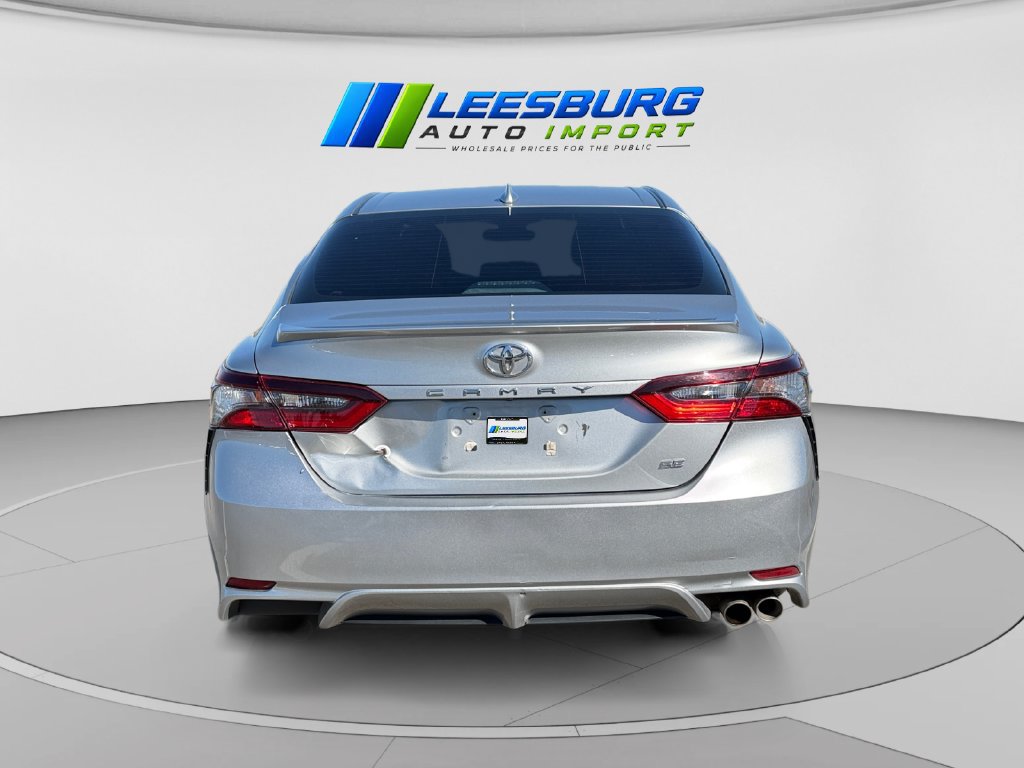 Used 2024 Toyota Camry SE FWD image 4