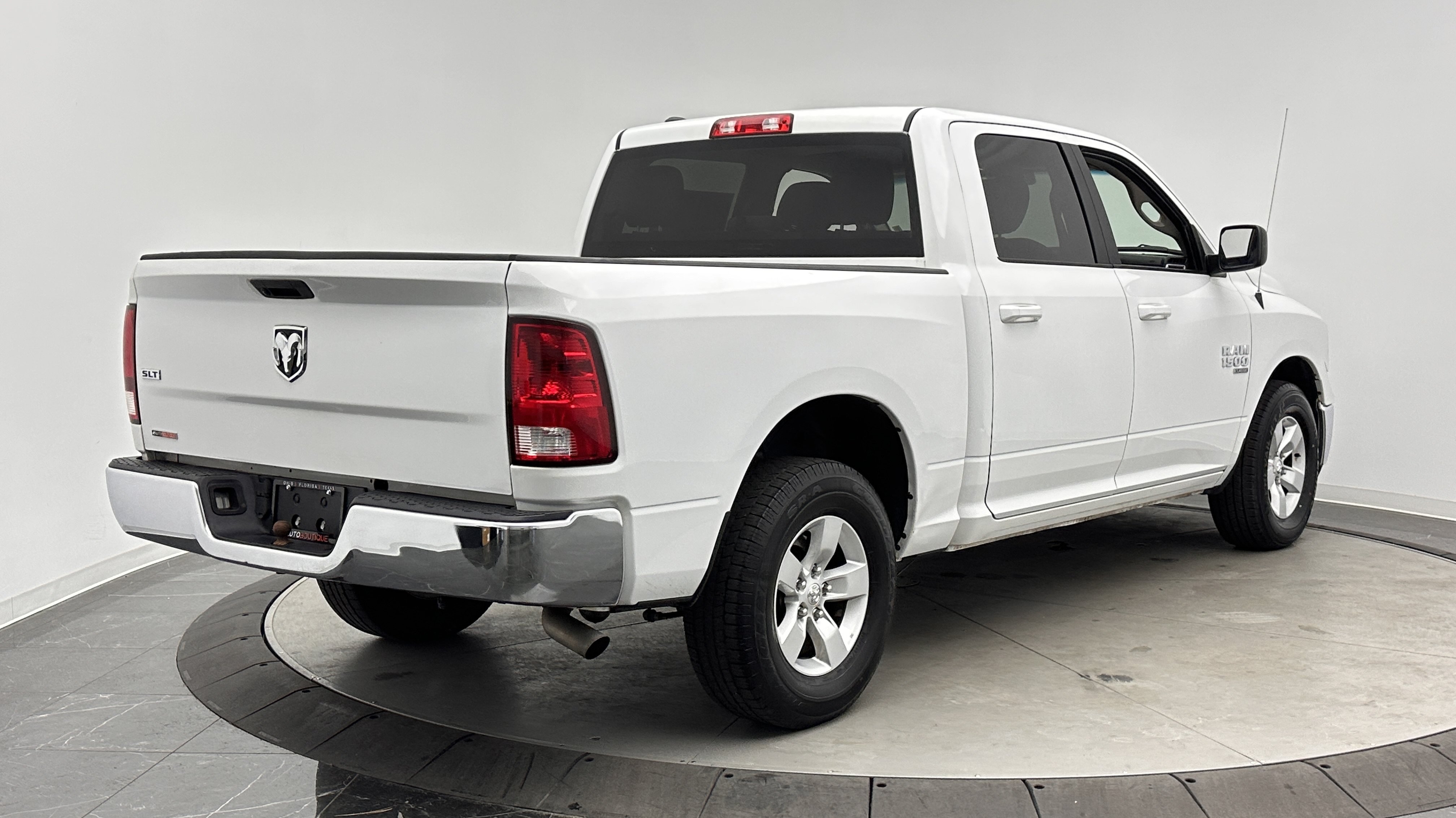 Used 2021 RAM 1500 Classic SLT RWD image 7