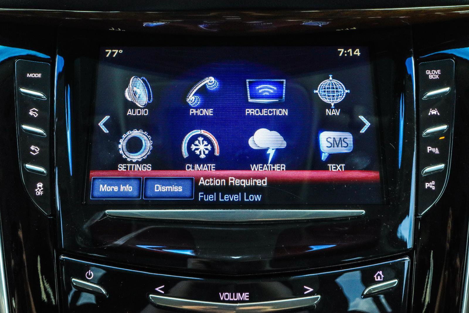 Used 2018 Cadillac Escalade Luxury AWD/4WD image 12