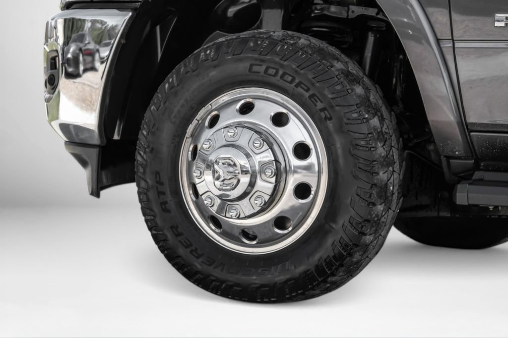 Used 2020 RAM 3500 Laramie image 64