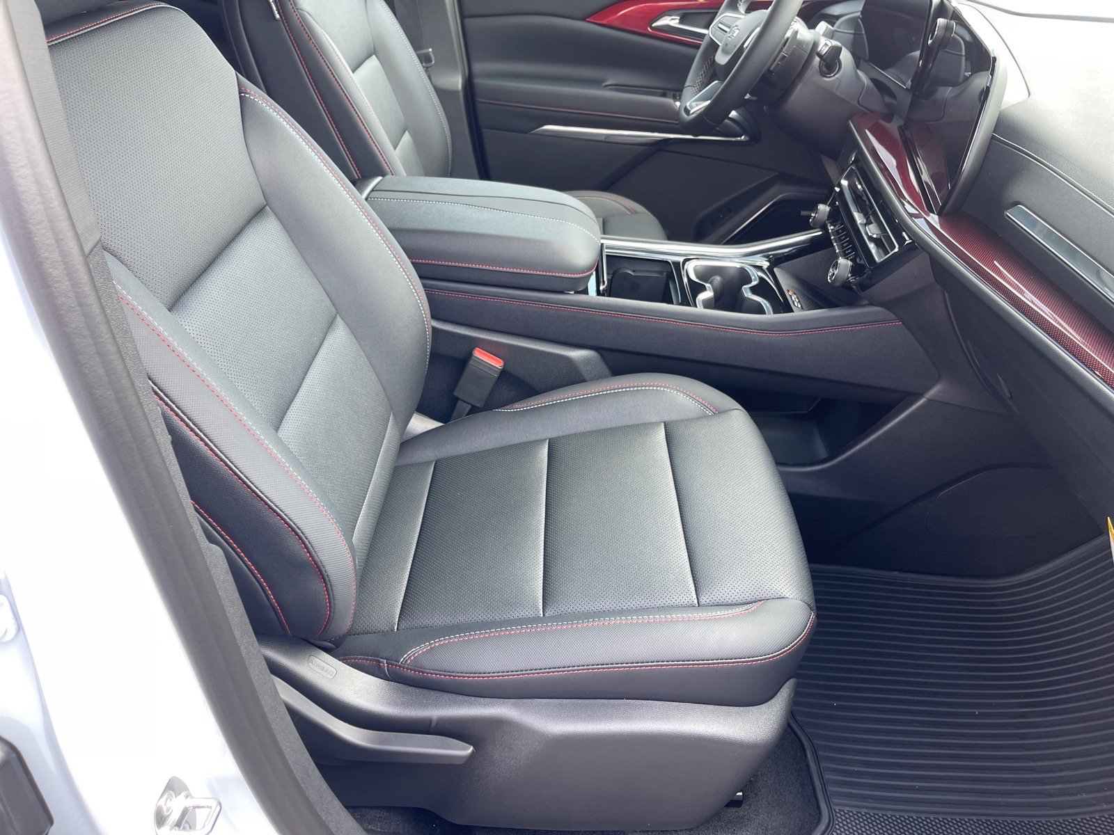 New 2026 Chevrolet Traverse Z71 w/ Enhanced Driving Package image 18