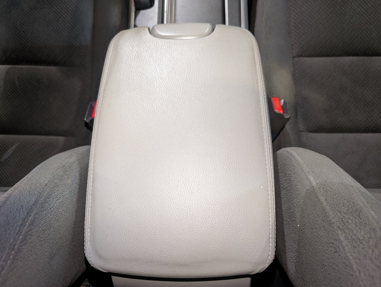 Used 2011 Honda Accord EX image 36