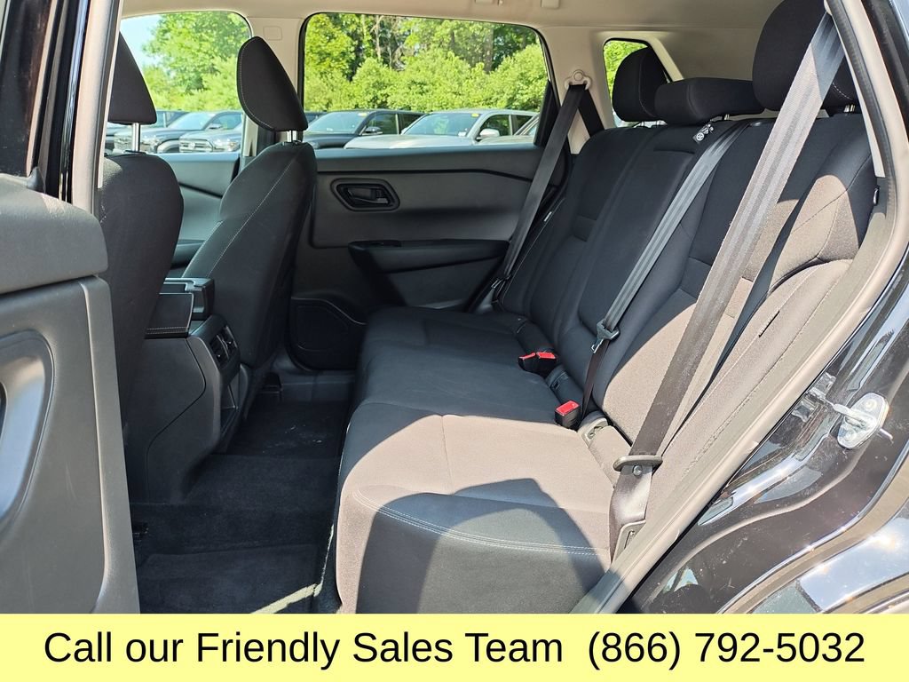 Used 2024 Nissan Rogue S AWD/4WD image 23