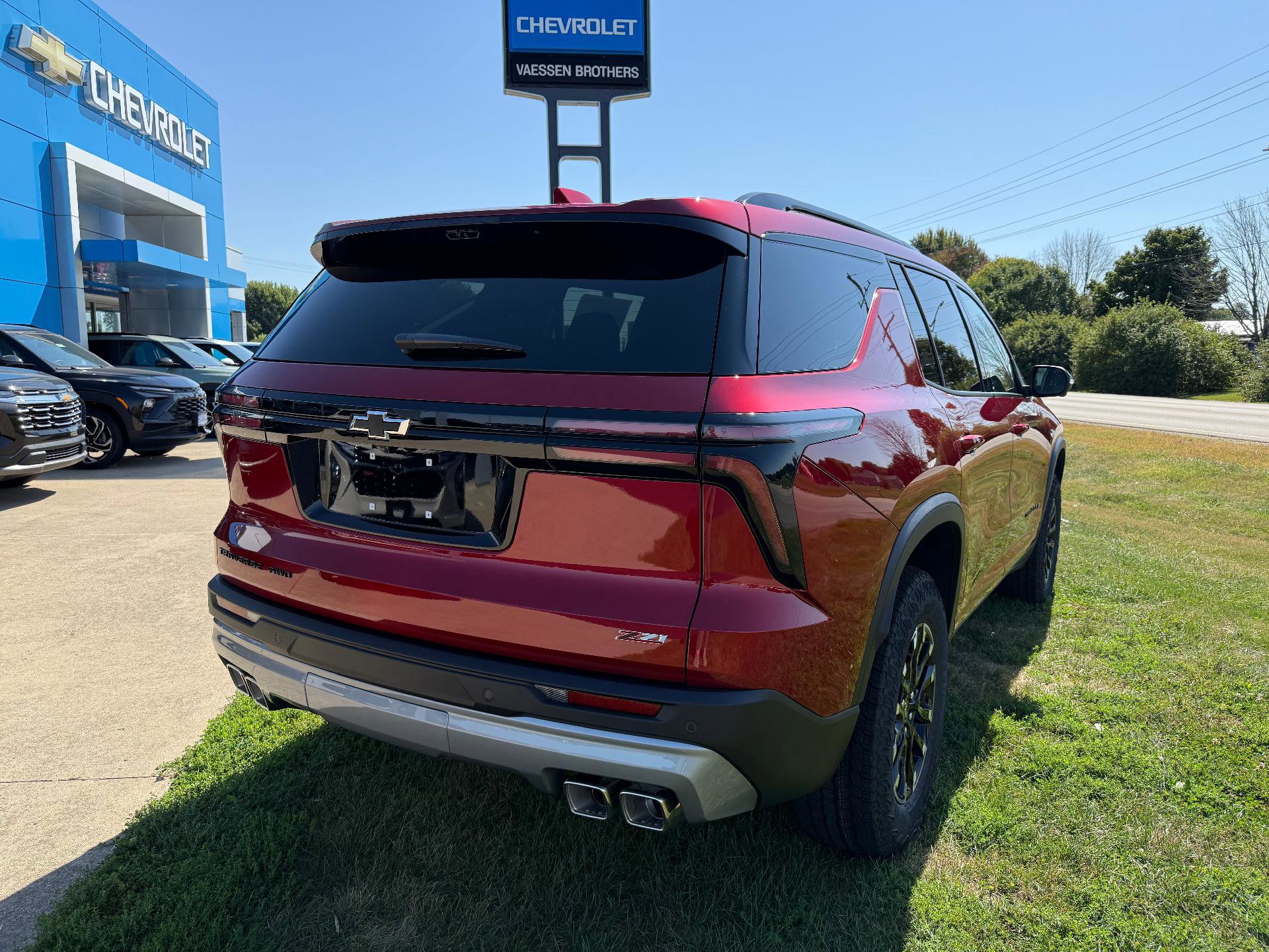 New 2026 Chevrolet Traverse Z71 w/ Enhanced Driving Package image 7