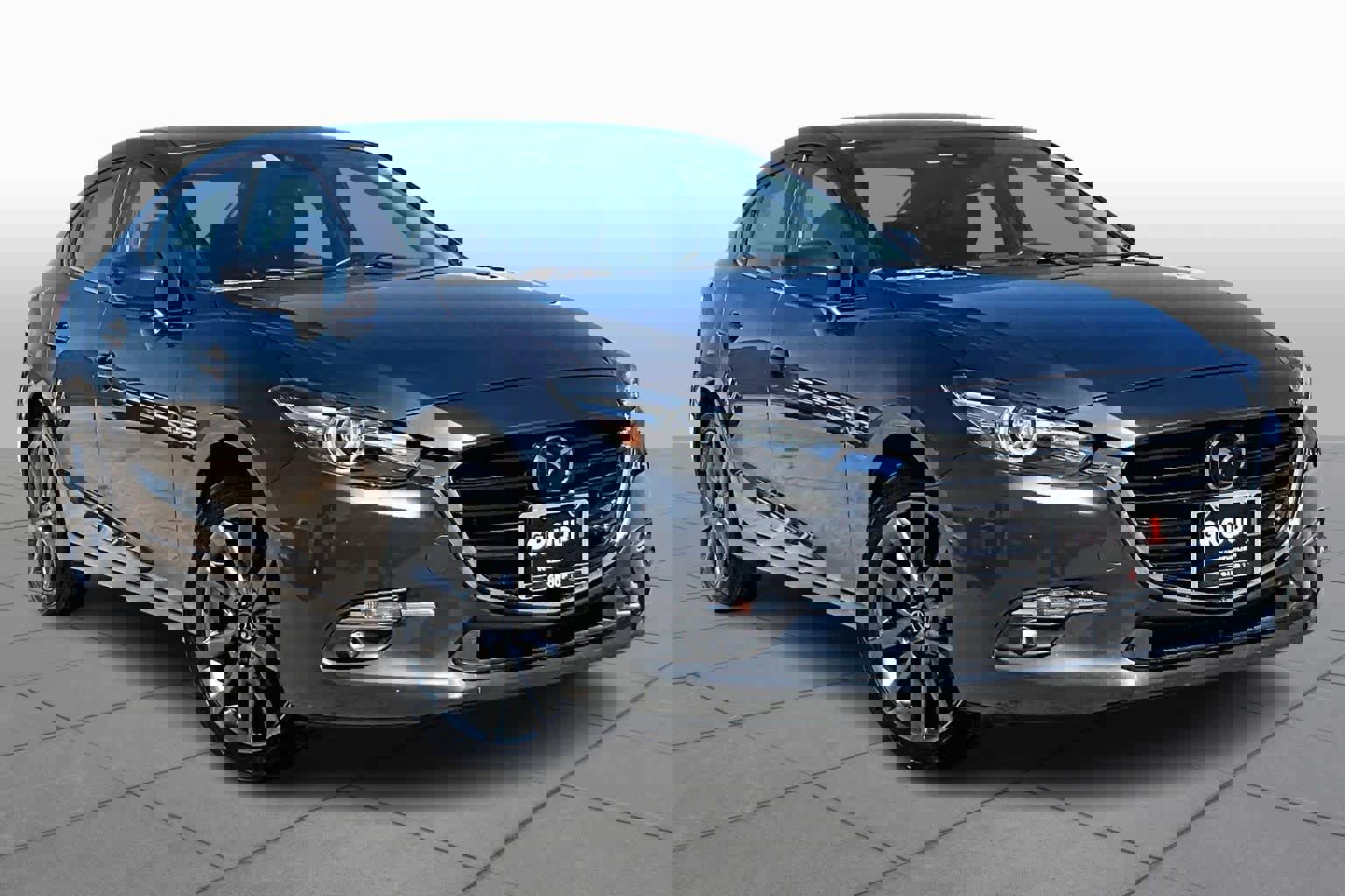 Used 2018 MAZDA MAZDA3 Grand Touring w/ Premium Equipment Package image 3