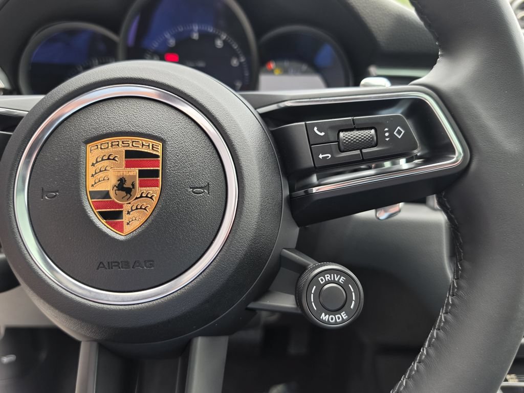 New 2026 Porsche Macan AWD/4WD image 29