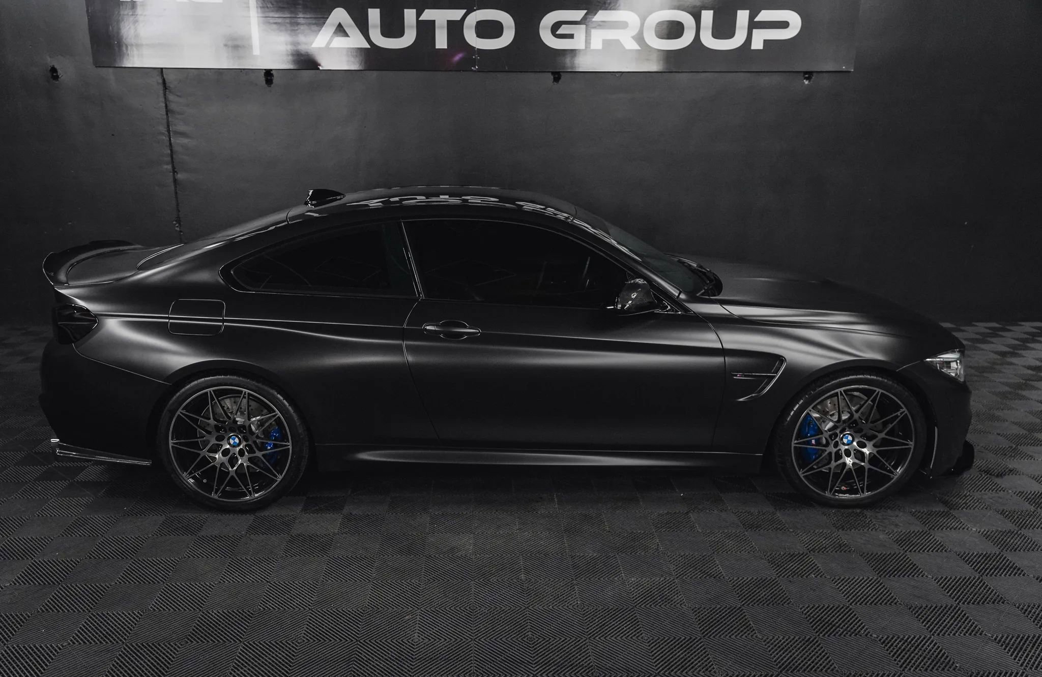 Used 2019 BMW M4 Coupe w/ Competition Package image 17