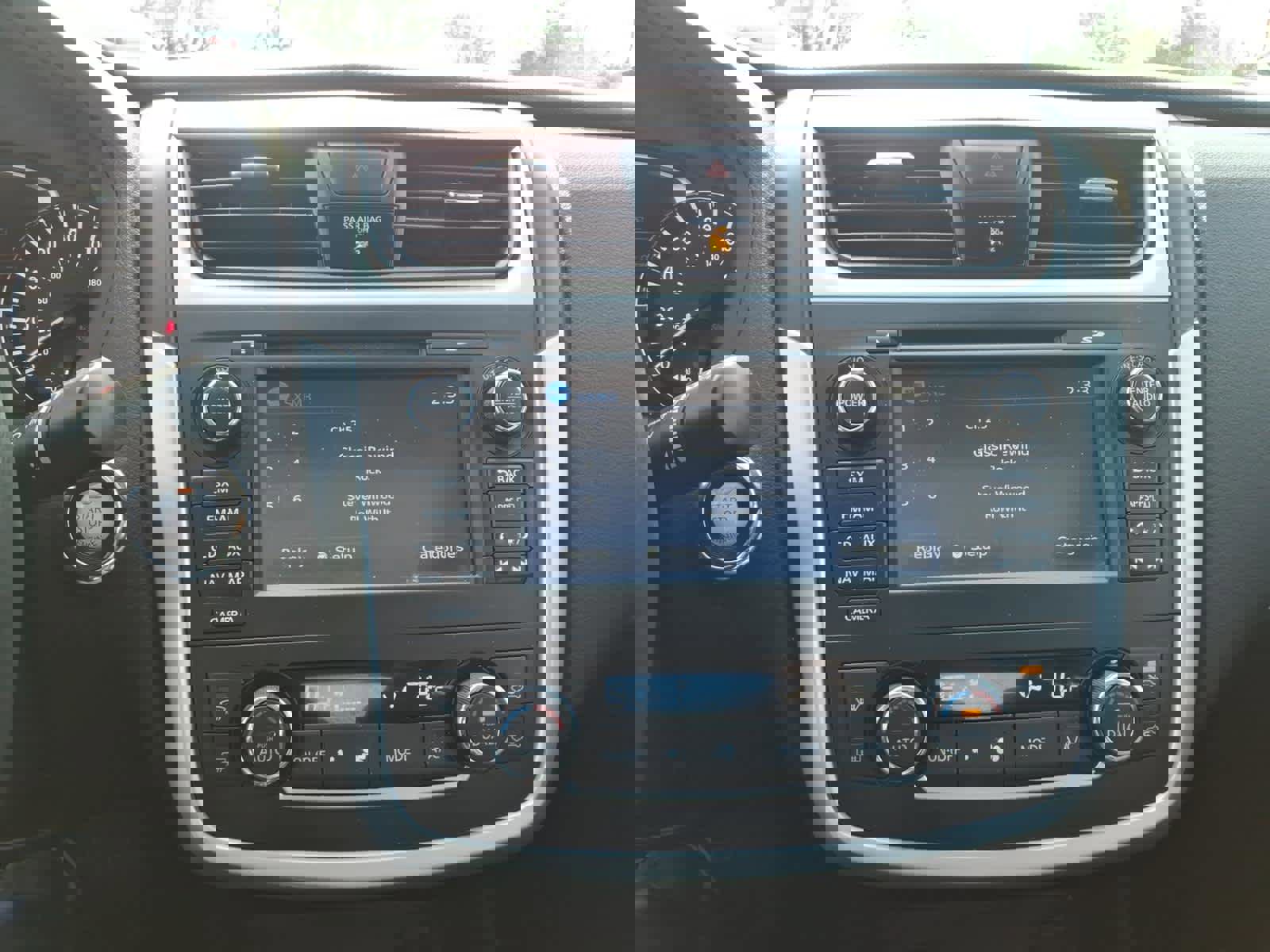 Certified 2017 Nissan Altima 2.5 SV w/ Convenience Package image 13