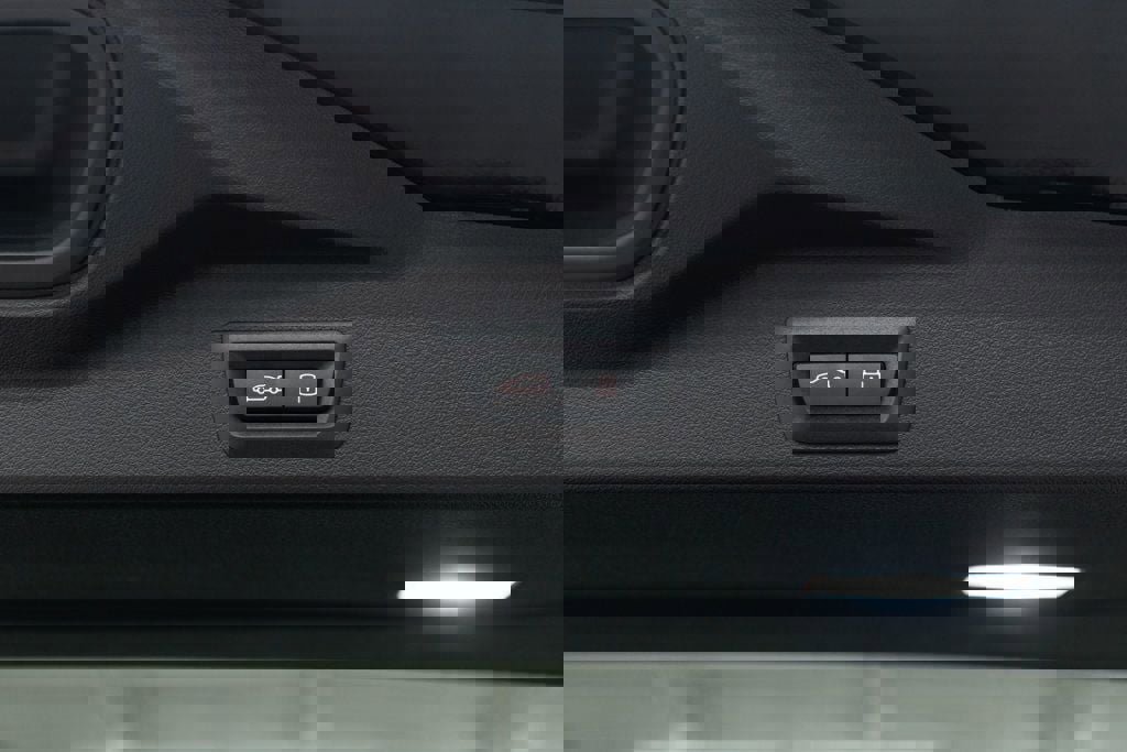 Used 2026 BMW X5 xDrive40i AWD/4WD image 34