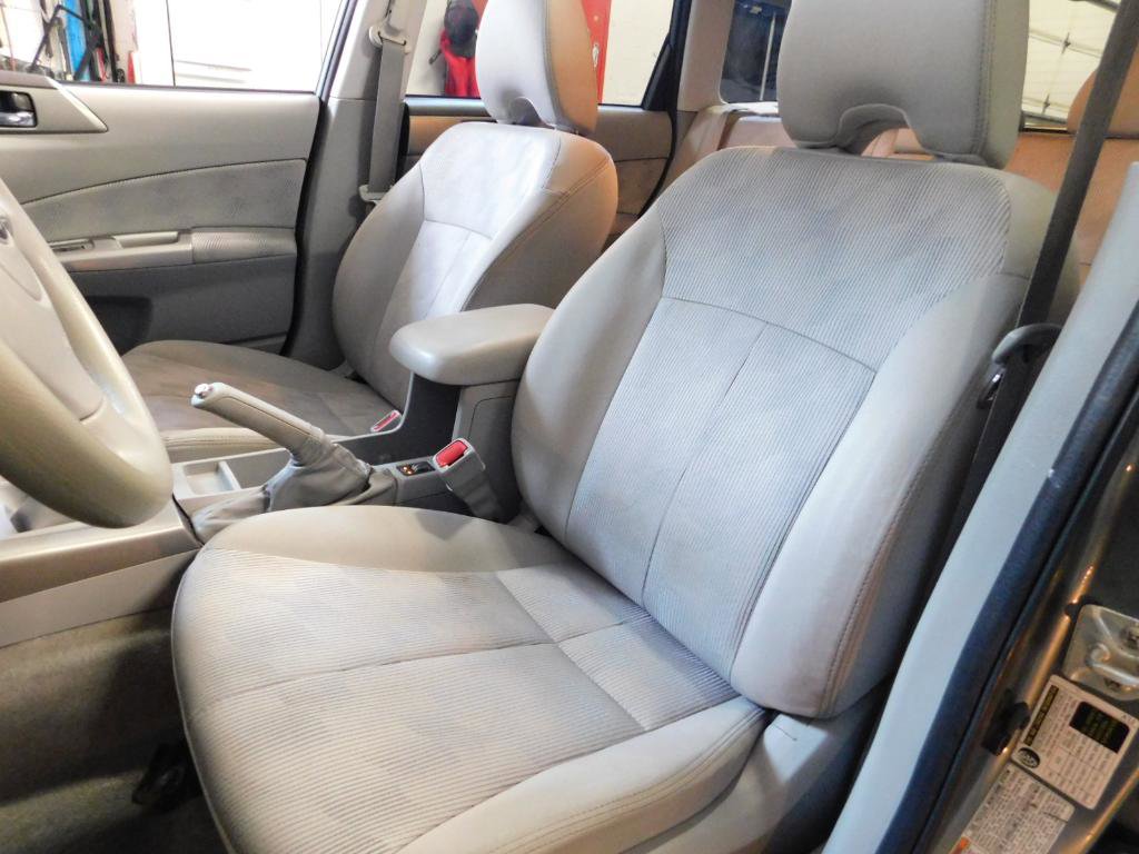 Used 2010 Subaru Forester 2.5X Premium w/ Popular Equipment Group 1A AWD/4WD image 11