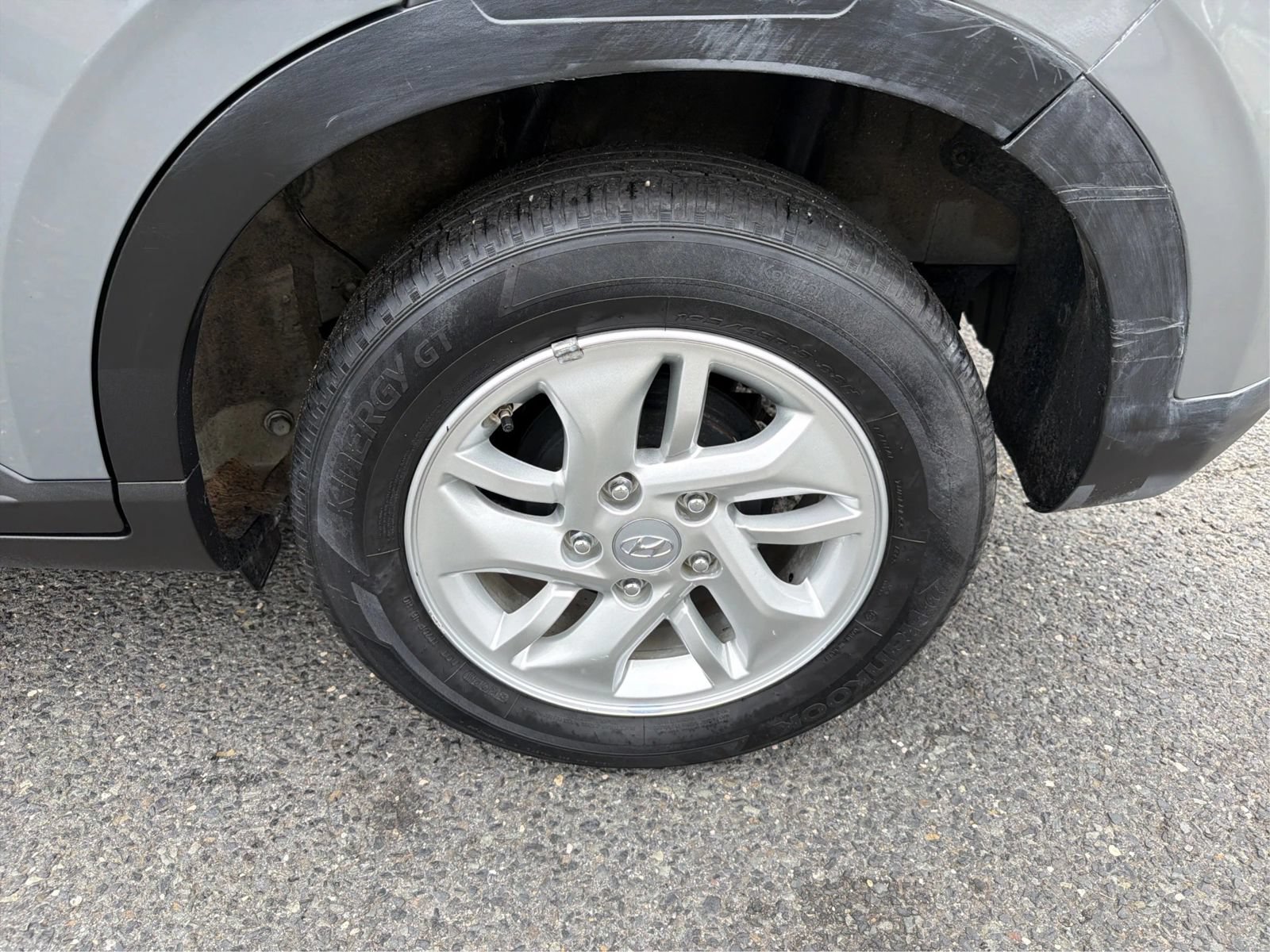 Used 2021 Hyundai Venue SE FWD image 15