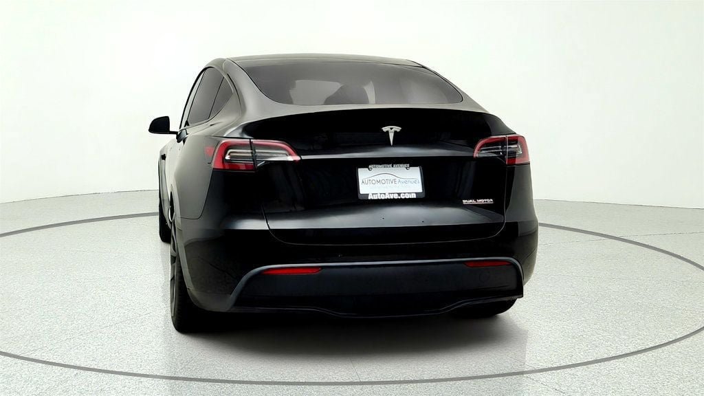 Used 2022 Tesla Model Y Performance AWD/4WD image 6