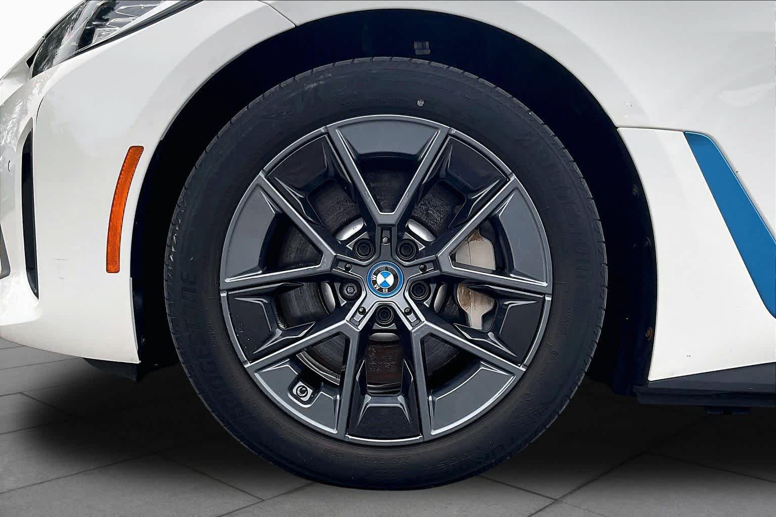 Used 2023 BMW i4 eDrive40 w/ Premium Package RWD image 10