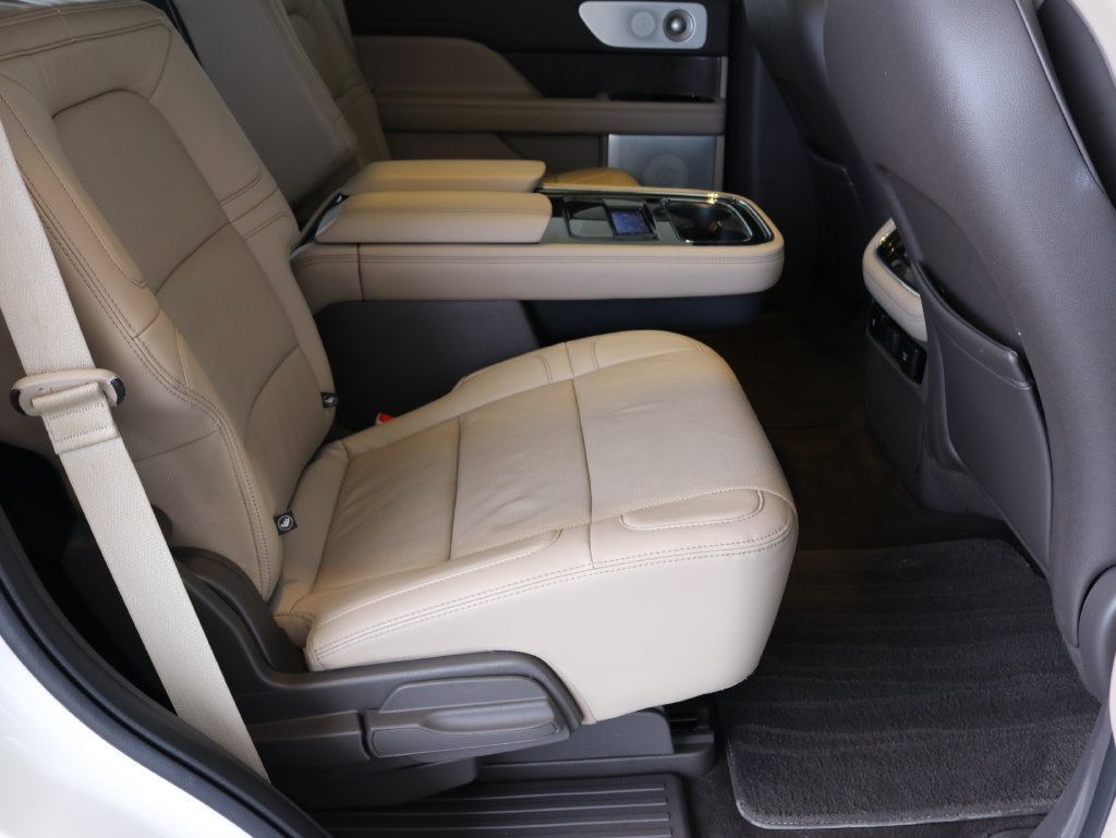 Used 2022 Lincoln Navigator Reserve AWD/4WD image 42