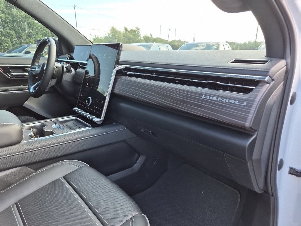 Used 2025 GMC Sierra EV Denali AWD/4WD image 39