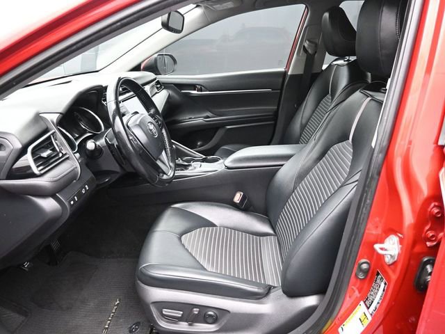 Used 2020 Toyota Camry SE w/ Convenience Package image 20