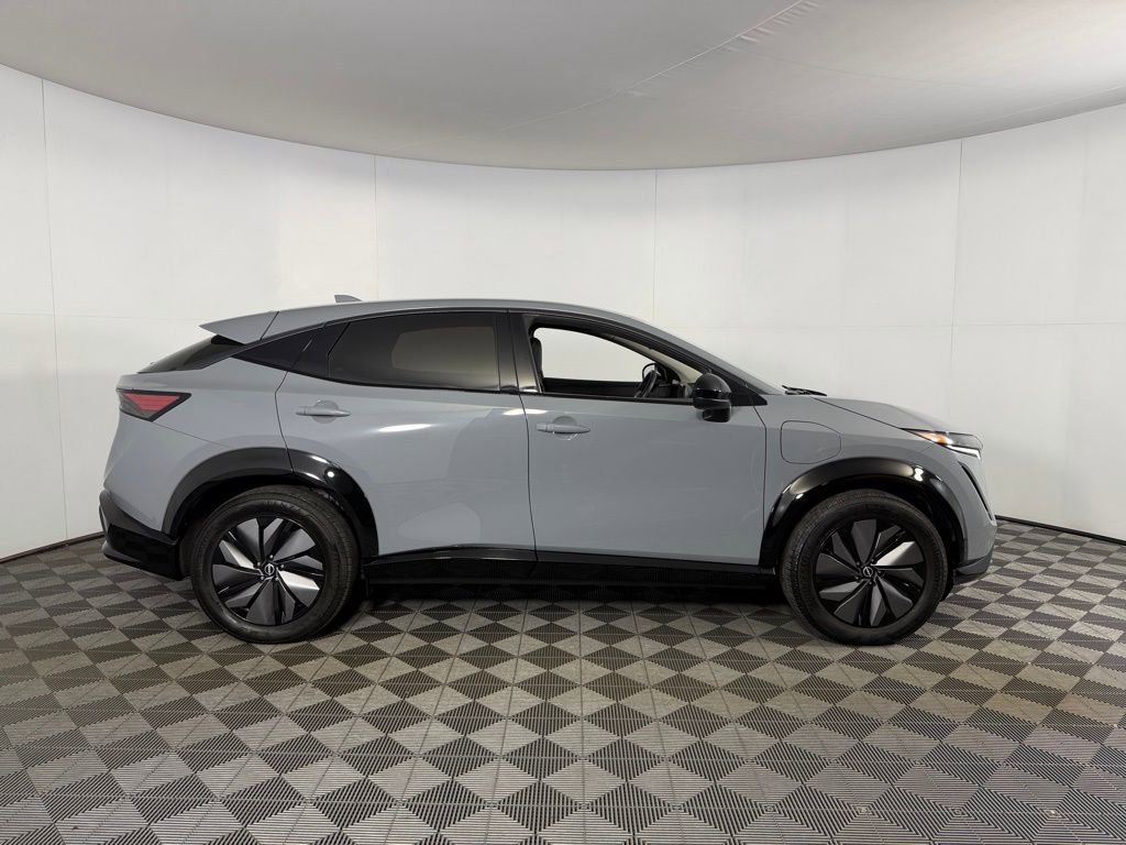 Used 2024 Nissan Ariya AWD image 5
