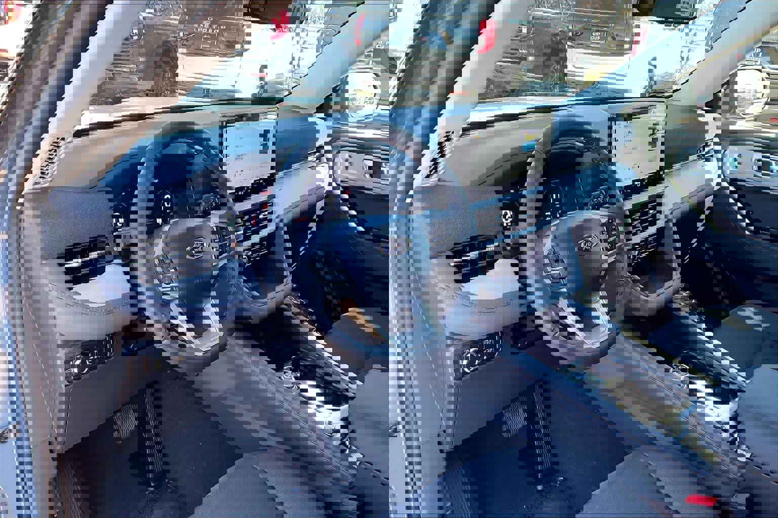 New 2026 Ford Explorer Active image 8