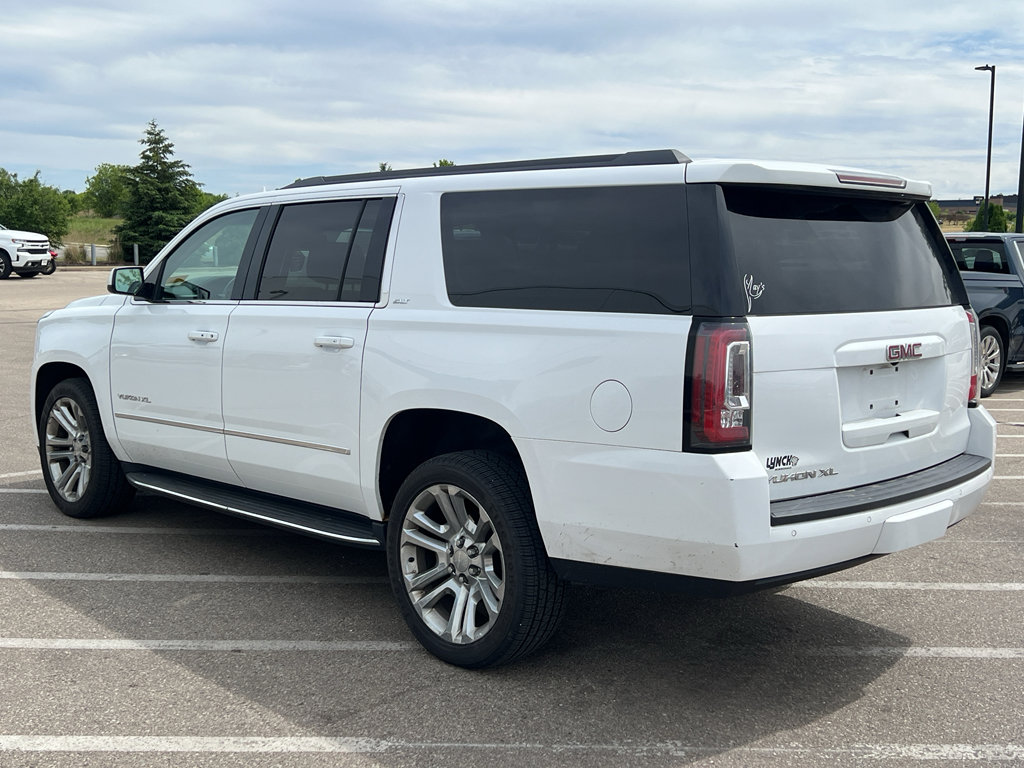 Used 2018 GMC Yukon XL SLT w/ Premium Edition AWD/4WD image 3