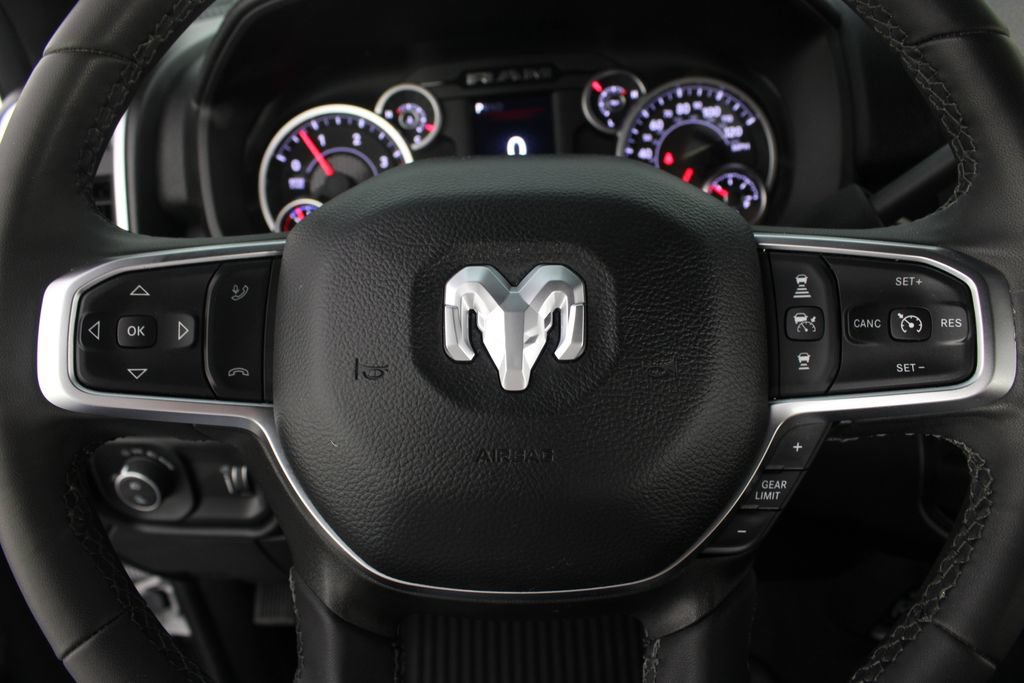 Used 2025 RAM 2500 Big Horn AWD/4WD image 11