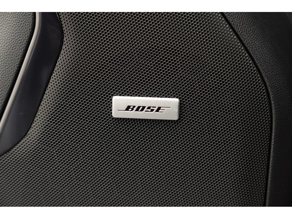 New 2026 GMC Yukon XL AT4 w/ AT4 Premium Plus Package AWD/4WD image 32