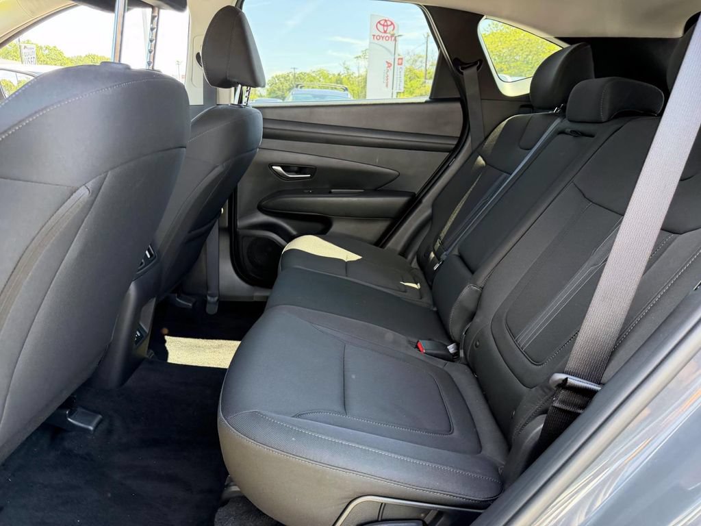 Certified 2025 Hyundai Tucson SEL AWD/4WD image 13