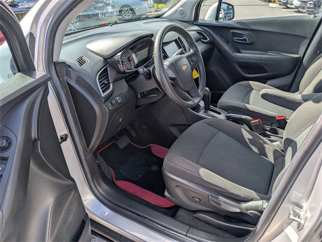 Used 2017 Chevrolet Trax LS image 5