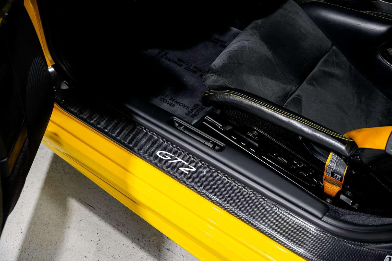 Used 2008 Porsche 911 GT2 RWD image 19