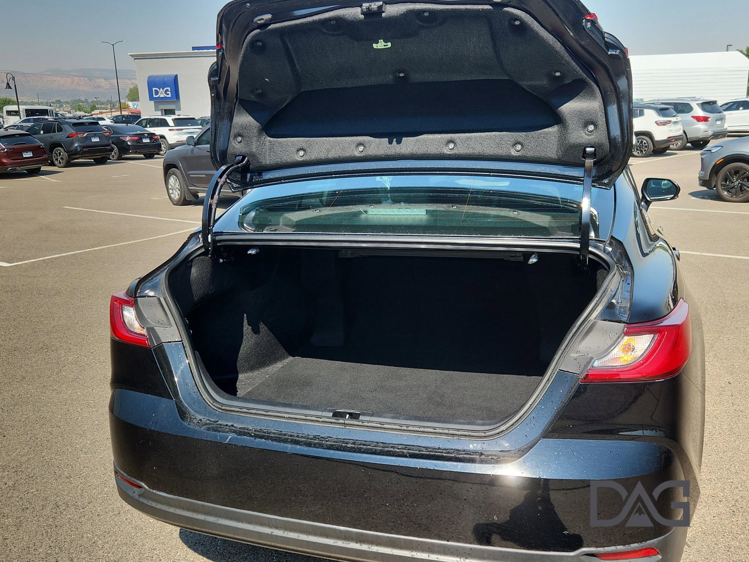 Used 2025 Toyota Camry LE image 20