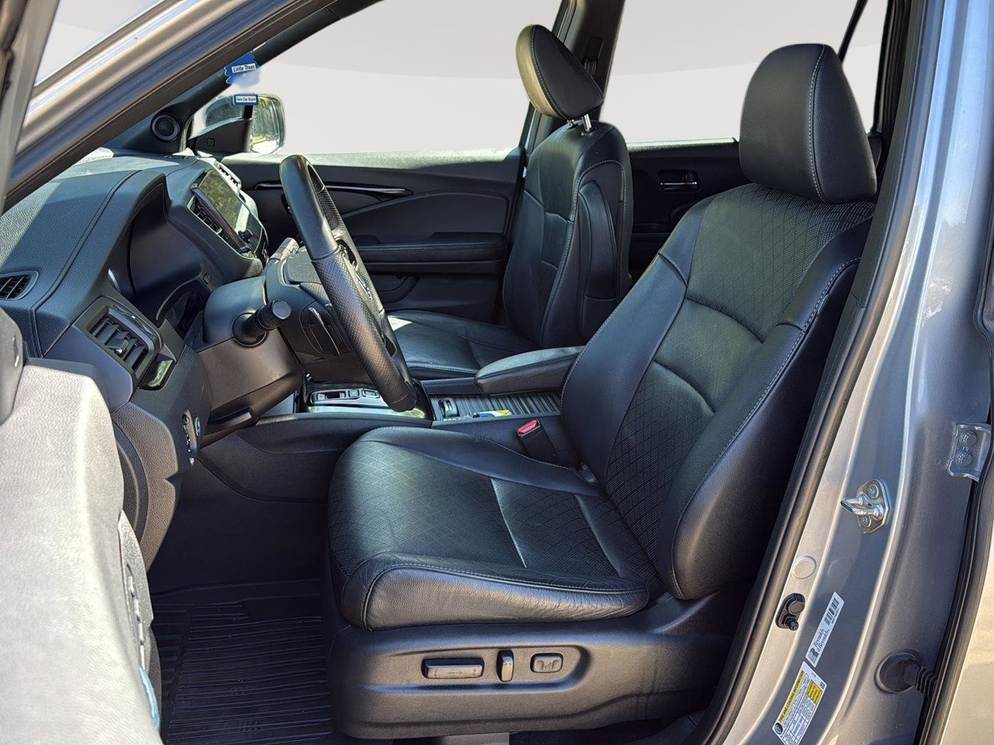 Used 2019 Honda Passport Touring image 12