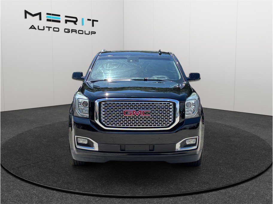 Used 2016 GMC Yukon XL Denali w/ Open Road Package AWD/4WD image 3