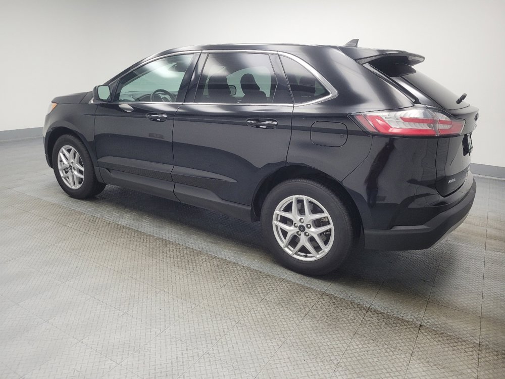 Used 2023 Ford Edge SEL image 3