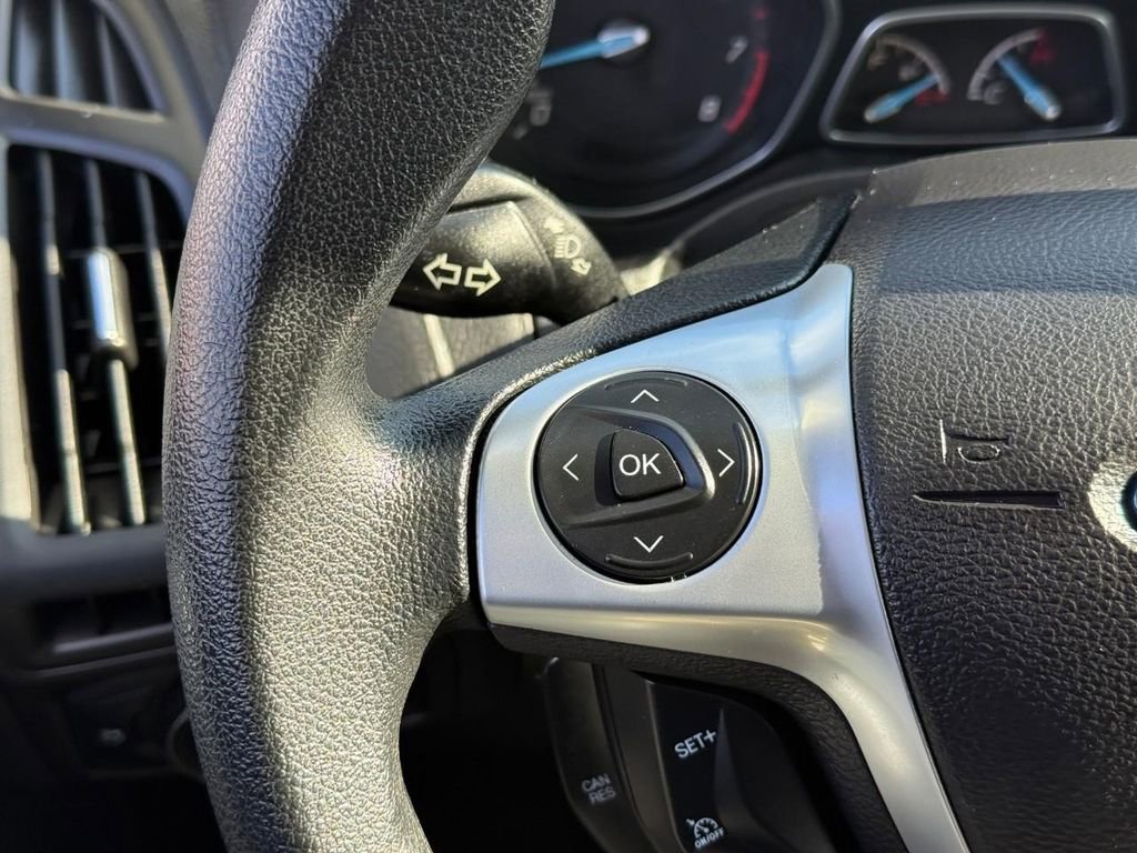 Used 2014 Ford Focus SE w/ SE Winter Package image 18