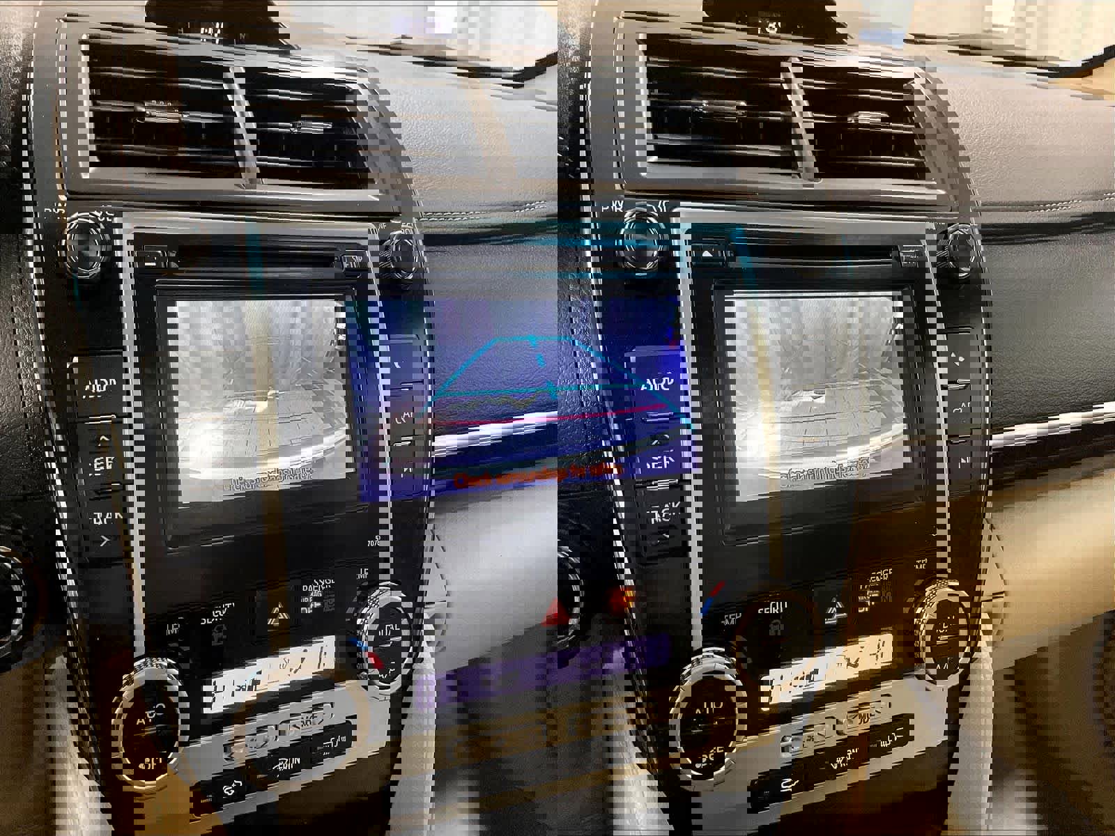 Used 2013 Toyota Camry XLE image 19