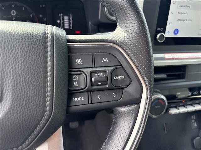 Certified 2025 Toyota 4Runner SR5 AWD/4WD image 19