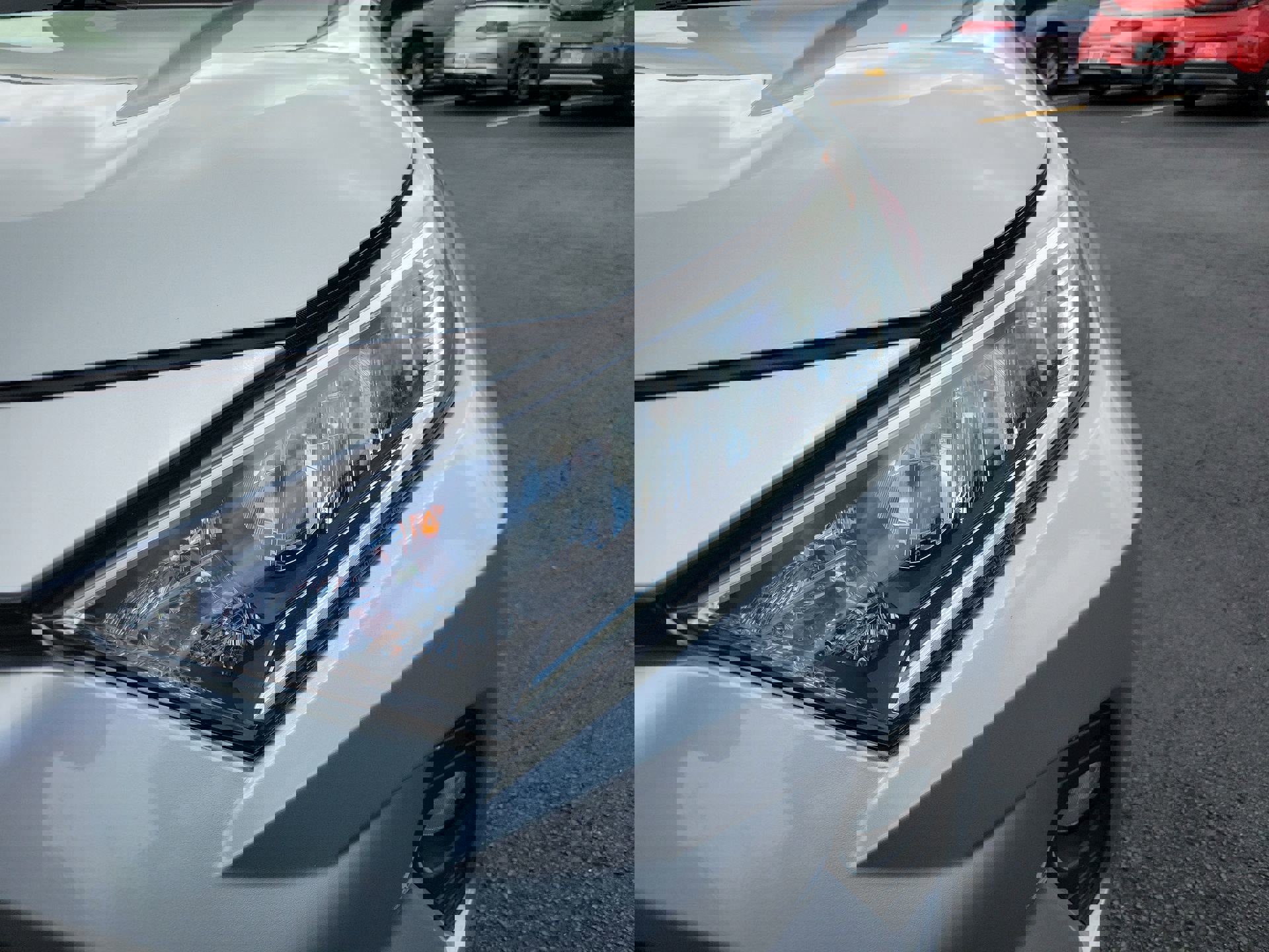 Used 2019 Toyota RAV4 XLE w/ Convenience Package AWD/4WD image 11