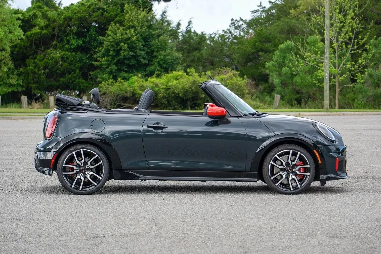 Used 2025 MINI Cooper John Cooper Works FWD image 21