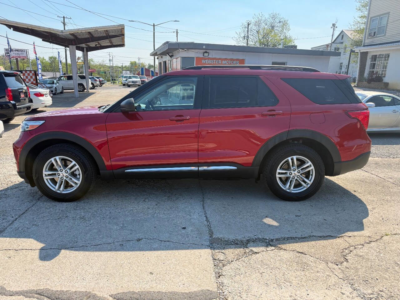Used 2021 Ford Explorer XLT w/ Equipment Group 202A AWD/4WD image 1