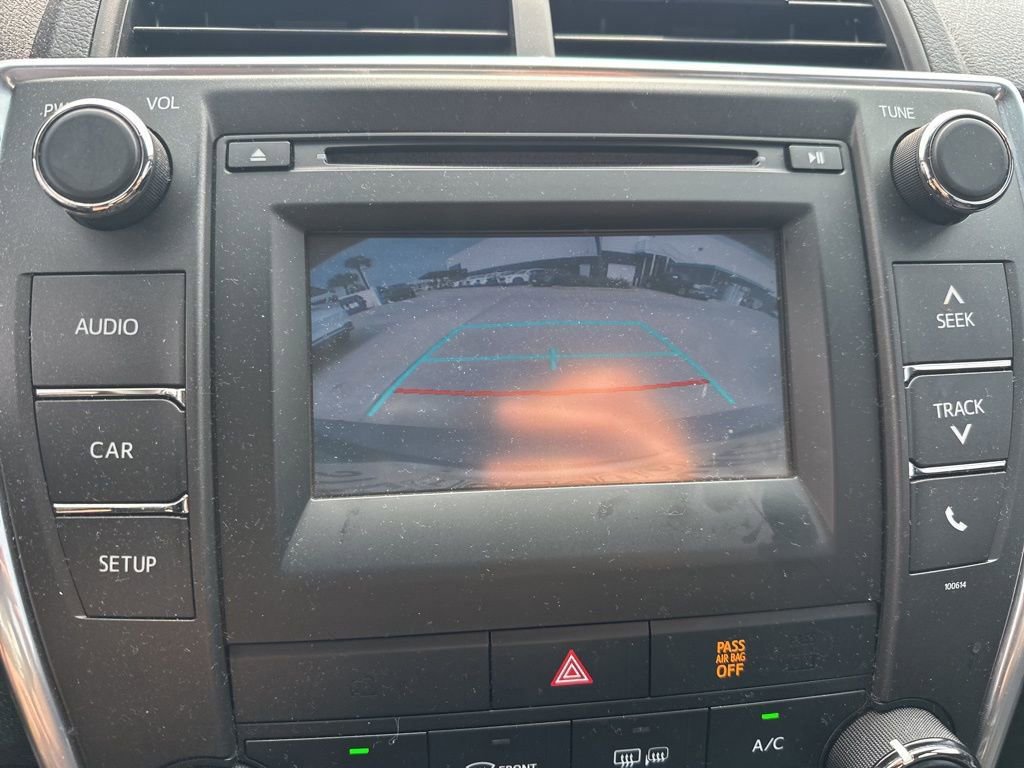 Used 2017 Toyota Camry SE FWD image 8