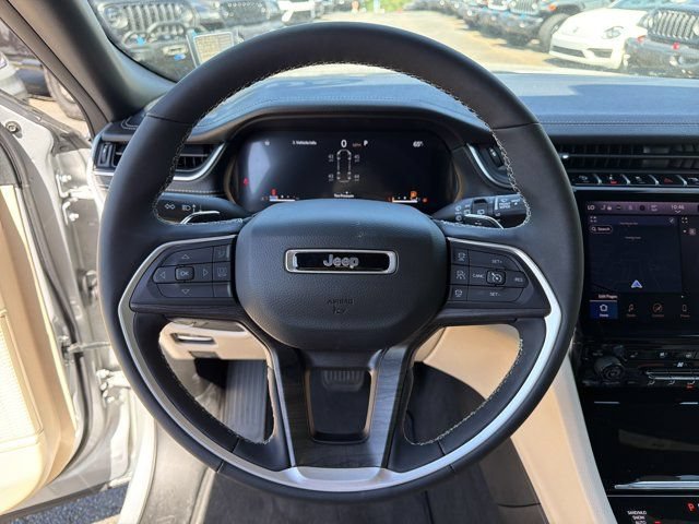 Certified 2025 Jeep Grand Cherokee L Limited w/ Luxury Tech Group II AWD/4WD image 27